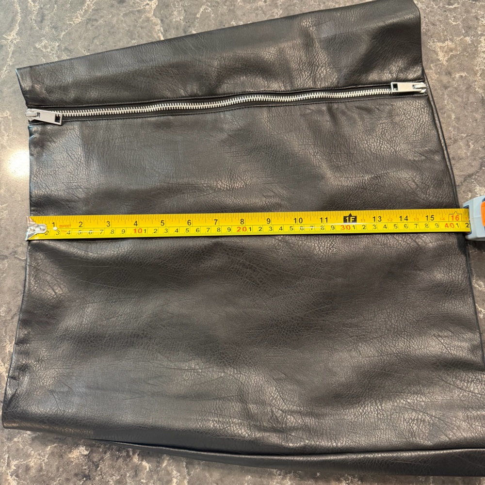 H&M Faux Leather Skirt With Silver Zipper - Picture 5 of 7
